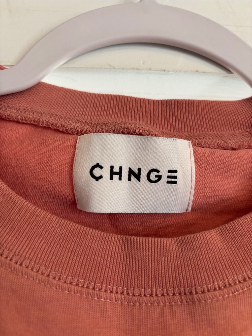 CHNGE Coral 'Always Be Kind' Cropped Tee - Picture 2 of 6
